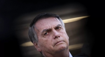 Ministro do TSE condena Bolsonaro à inelegibilidade pela terceira vez